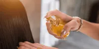 بهترین ماسک مو با روغن زیتون برای موهای ضخیم و درخشان