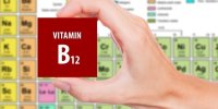 کمبود ویتامین B12 چه خطراتی برای بدن دارد؟