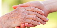 علل نازک شدن پوست و گزینه های درمانی