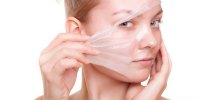 چگونه پوست خود را به روش صحیح لایه برداری کنیم؟