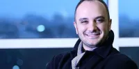 واکنش احسان کرمی به سفر جنجالی پرویز پرستویی به آمریکا