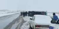 واژگونی ۲دستگاه مینی بوس در جلفا با ۱۳ مصدوم