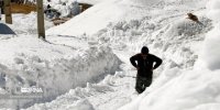 امدادرسانی به گرفتار شدگان برف و کولاک در جاده‌های مازندران