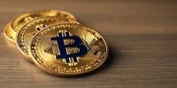 رفتار دوگانه بیت کوین با رشد نرخ بهره آمریکا