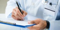 رئیس جمهور به دلیل اظهاراتش از جامعه پزشکی عذرخواهی کند