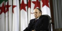 بوتفلیقه مدیر کمپین انتخاباتی خود را برکنار کرد
