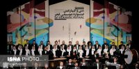 گل‌ها برای مخاطبان کنسرت، دعا برای سلامتی شجریان و تشکر برای شادی