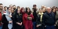 درخواست کارگردان رقص روی شیشه از مردم