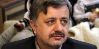 جریان شعر امروز ما به دو شاخه سنتی و واقع‌گرا تقسیم شده است