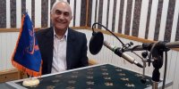 گفتگوی رادیو صبا با مرد لبخند