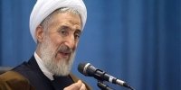 روحیه مردم اصفهان همان روحیه ابتدای انقلاب است/ هرجا عقب ماندیم نتیجه اعتماد به غرب بوده است