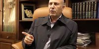 دلار ۴۲۰۰ تومانی کاغذ حذف شود، بازار آرام می‌گیرد
