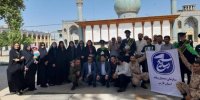 ضریح مطهر حضرت شاهچراغ(ع) توسط خبرنگاران غبار روبی شد