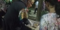 دختر ۱۷ ساله‌ای که با سمبوسه روی پای خودش ایستاده