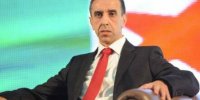 تجار و سیاسیون الجزایر در لیست ممنوع الخروجی‌ها/برگزاری تظاهرات در حمایت از ارتش