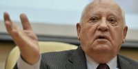 هشدار گورباچف نسبت به ایجاد هرج و مرج با خروج آمریکا از آی ان اف