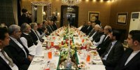 حضور ظریف در ضیافت افطاری همتای پاکستانی‌اش