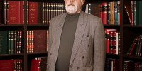 کلنگ مشروطه را ناصرالدین‌شاه بر زمین زد / اگر قرارداد رویتر به ویژه درمورد کشتی‌رانی، راه‌سازی و راه‌آهن اجرا می‌شد، تحولی ایجاد می‌شد که کسی در آینده به چشم قرارداد ننگین به آن نگاه نمی‌کرد / ناصرالدین‌شاه را فحش می‌دهند که امیرکبیر را بزرگ کنند؛ این عاد