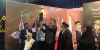 نواخته شدن زنگ دانش آموز شهید توسط شهردار تهران