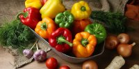 غذا با قارچ و فلفل دلمه ای و سیب زمینی + ترشی قارچ و فلفل دلمه ای در بارداری
