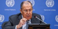 لاوروف هشدار داد: آمریکا درباره ایران با آتش بازی می‌کند