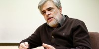 طعنه سنگین مهاجری به اصولگرایان/ چه بوی پلویی از سفارت روسیه می‌آید!
