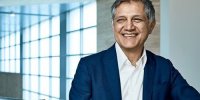 تصویر مولتی میلیاردر ایرانی روی جلد فوربس/ رقیب جدی اپل+عکس