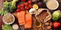 چه مواد غذایی باعث سردرد می‌شوند؟