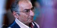 آقای رستم قاسمی! ای کاش در موارد دیگر هم در برابر خارجی‌ها احساس سرافکندگی می‌کردید