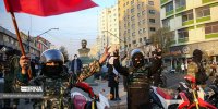 شادی عجیب نیروهای لباس شخصی و یگان ویژه بعد از پیروزی تیم فوتبال ایران