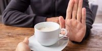 چه افرادی به هیچ عنوان نباید قهوه بنوشند؟