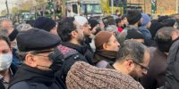 پوشش متفاوت شمخانی در مراسم تشییع شهدای گمنام+عکس
