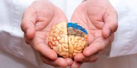 10 علامت هشداردهنده بیماری آلزایمر