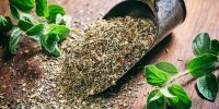 مصرف آویشن برای این افراد ممنوع