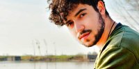 ناراحتی روزنامه شهرداری تهران از اهدای جایزه گرمی به شروین حاجی پور /این جایزه هیچ اهمیتی ندارد
