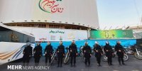 حرکات نمایشی رزمی زنان یگان‌های ویژه فراجا در مدرسه دخترانه