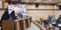 نباید در دوگانه زن در اجتماع و در خانواده قرار بگیریم