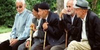 پرداخت ۵۰ درصد پاداش پایان خدمت بازنشستگان هلال‌احمر