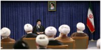 رهبر انقلاب: معیشت مردم مهمترین مسئله‌ کشور است/ آویزان شدن به دلار از گرفتاری‌های کشور است