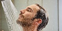 روزانه دوش بگیریم یا نه؟