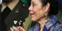 پوشش عجیب همسر رئیس‌جمهور نیکاراگوئه در مراسم استقبال از رئیسی +عکس