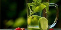 با این ۵ شربت سنتی از گرمازدگی خلاص شوید!