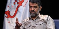 عکسی از حضور مدیرمسئول سابق کیهان بر مزار مهسا امینی