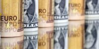 آخرین قیمت دلار و یورو ۲۸ فروردین ۱۴۰۲/ قیمت سکه تغییری نمی کند؟
