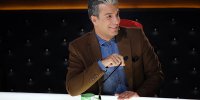 آریا عظیمی‌نژاد مجری برنامه محرمی شد/تعزیه‌خوانان در مجلس واقعه