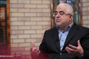 کنایه سنگین جعفرزاده به مجلسی‌ها/ قالیباف توان مدیریت پایداری‌ها را ندارد/ کارنامه سیاه مجلس و شرمندگی در قانون نویسی از نظر نماینده ادوار