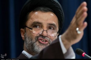 چرا چهره تندرو جبهه پایداری، در برابر جریان سیاسی خود ایستاد؟/ او از تصویب قانون حجاب دفاع کرده بود اما امروز درباره اجرای آن هشدار می دهد