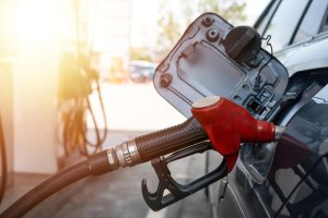 شرط مهم برای اصلاح نرخ بنزین