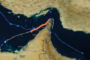 تنگه هرمز برای گیر انداختن ترامپ بود، خودمان در آن گیر نکنیم