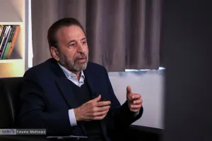 محمود واعظی: ۱۰ روز مانده به انتخابات کنگره، تصمیم به آغاز جنگ می‌تواند برای ترامپ هزینه سیاسی داشته باشد